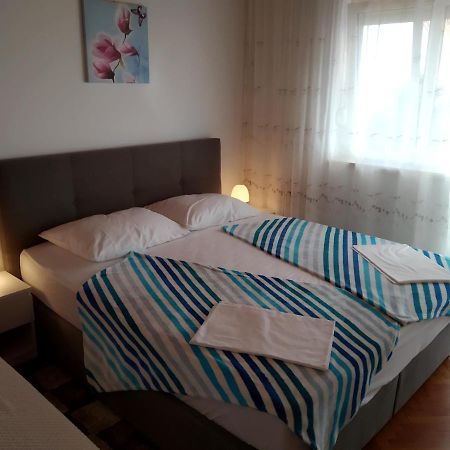 Apartament Ines Novi Vinodolski Zewnętrze zdjęcie